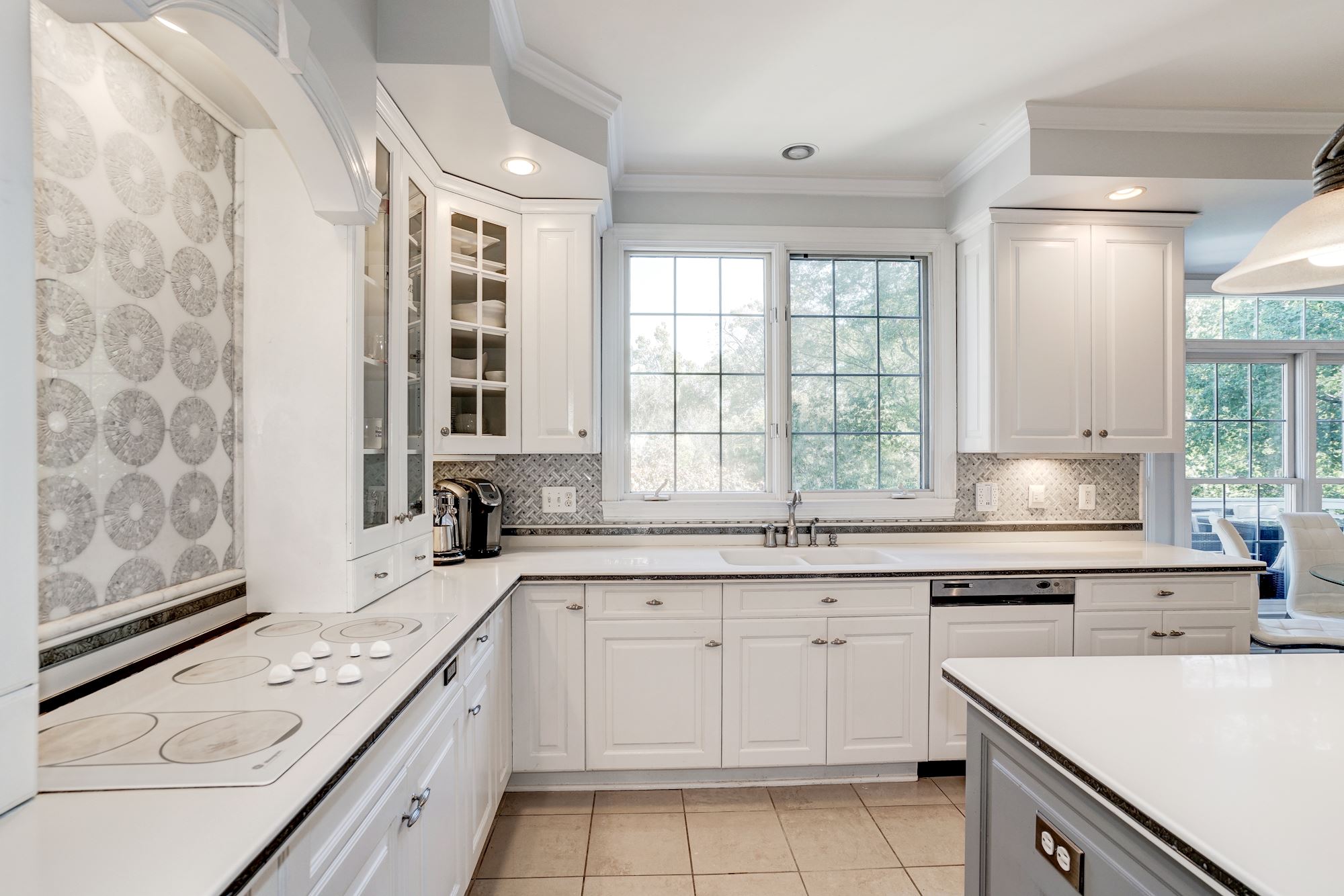 Colonial Home in Sully Estates